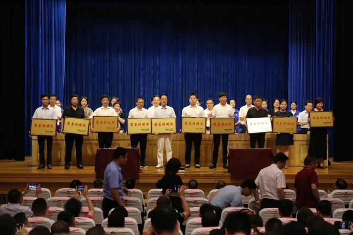 余姚建设工程有限公司电话，余姚北站建筑高度？